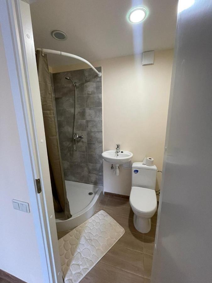 Kurbrauksim Windau Rooms 벤츠필스 외부 사진